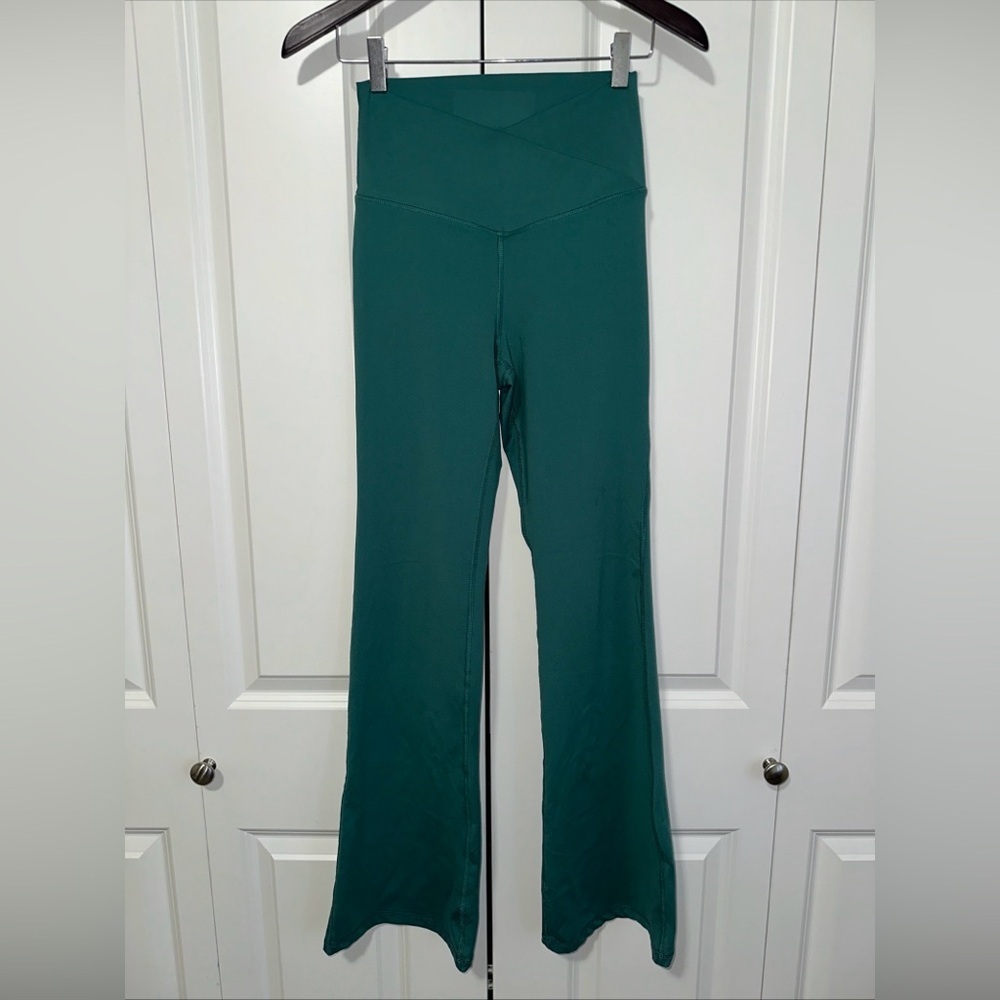 Yogalicious Lux Lightweight Cross Over Flare Leggings S